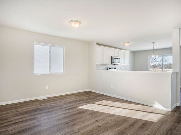 4th image of 10069 Whitetail Ln