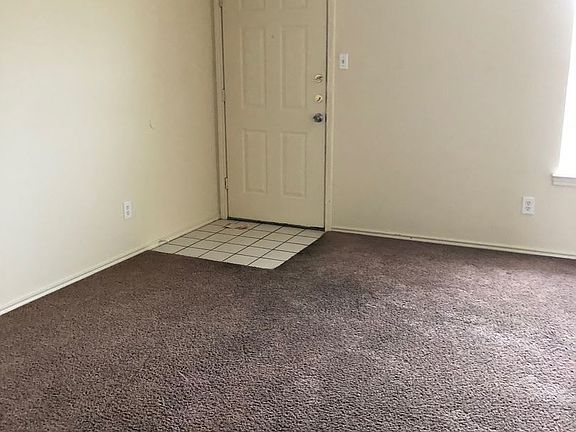 5th image of 1702 Windward Dr APT C