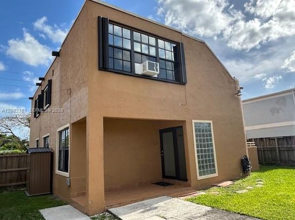 3796 SW 88th Ct Unit 3798