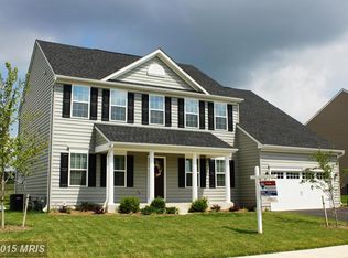 882 Amherst Ln, Westminster, MD 21158