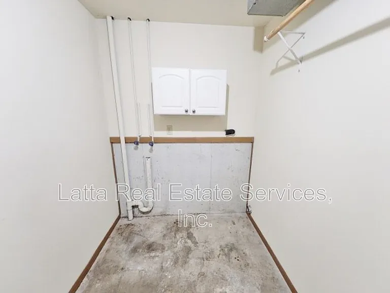 403 S Sunrise Dr — Photo 12
