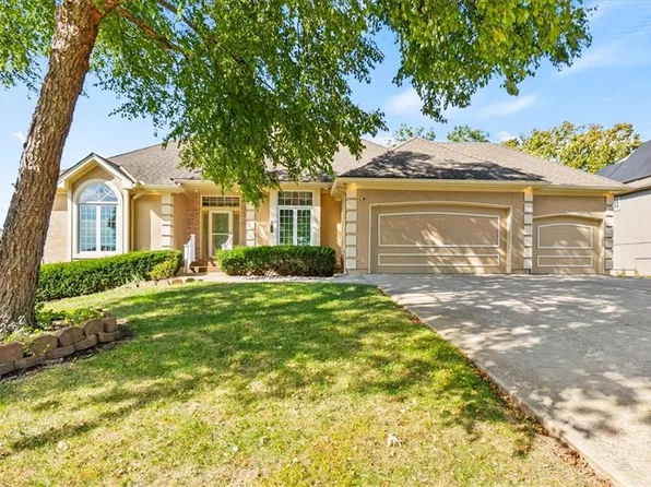 3730 S Milton Dr, Independence, MO 64055