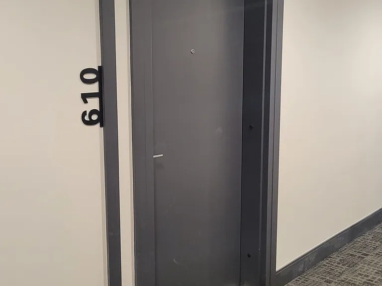 1 Wellington St #610 — Photo 2