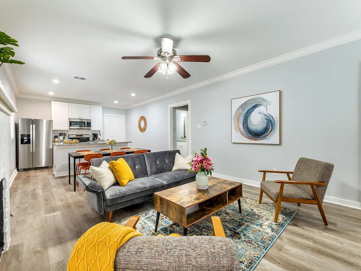 2 bed, 2.0 bath, 1266 sqft, $1,650 — Photo 2