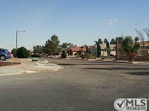 5th image of 11825 Chelita Dr