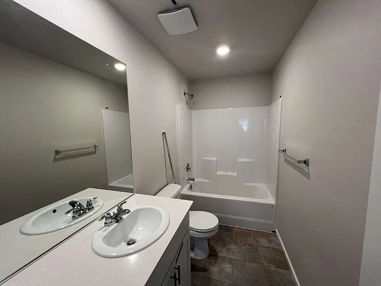 2732 U St — Photo 12