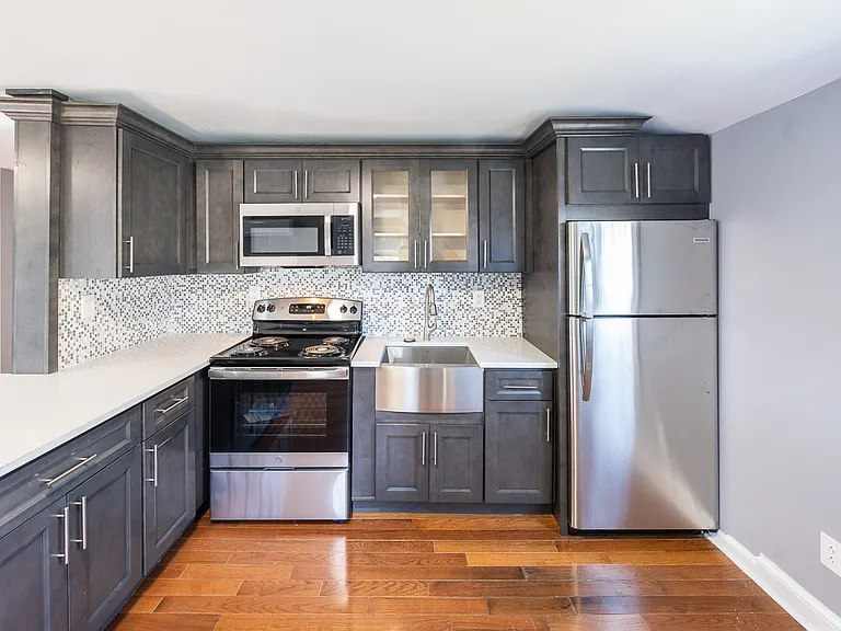 3738 Park Ave — Photo 5