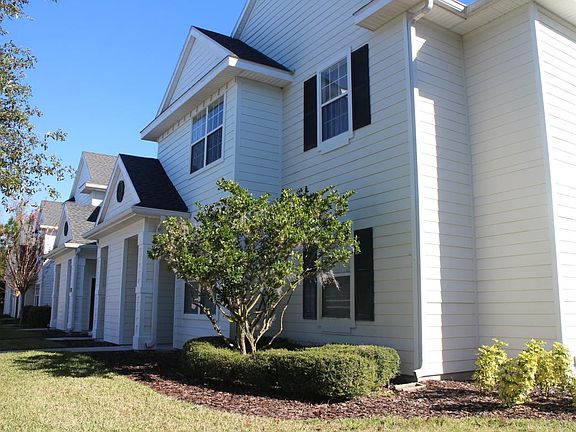 4th image of 1300 Eastern Pecan Pl Unit 108
