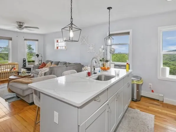 30 Hemans St., 30 Hemans St #2, Worcester, MA 01605