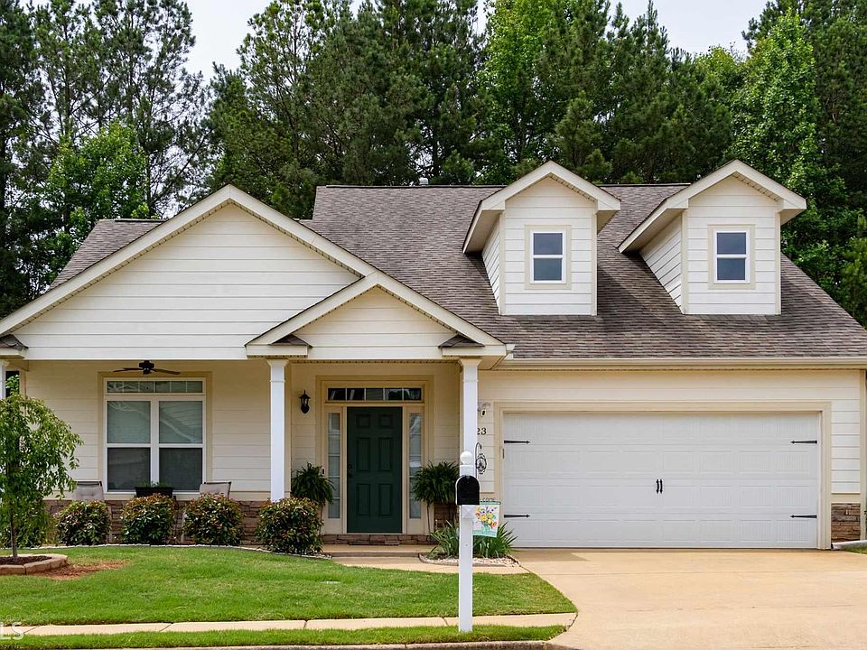 1st image of 23 Newnan Lakes Dr