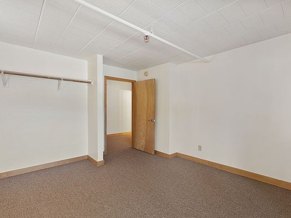5th image of 2125 W Kilbourn Ave #15
