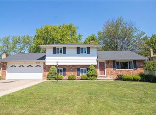 2112 Jacqueline Dr, Parma, OH 44134