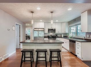 3142 Grimes Ave N, Robbinsdale, MN 55422