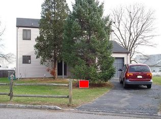 23 Pennington Rd, East Windsor, NJ 08520