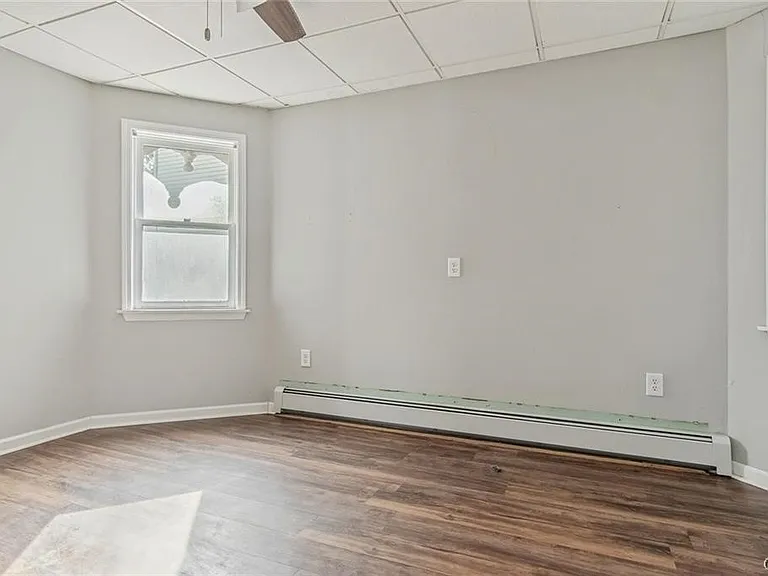 10 N Main St — Photo 13
