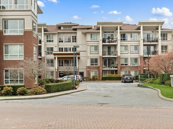 3192 Gladwin Rd #402, Abbotsford, BC V2T 6M9