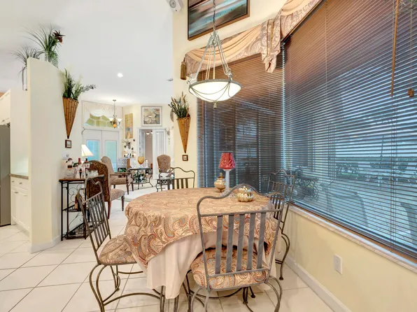 953 Greensward Lane, Delray Beach, FL 33445