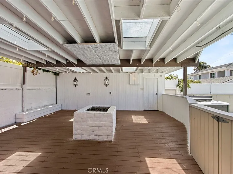 1205 Manzanita Ln — Photo 15
