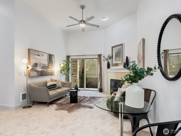 3150 W Government Way #101, Seattle, WA 98199