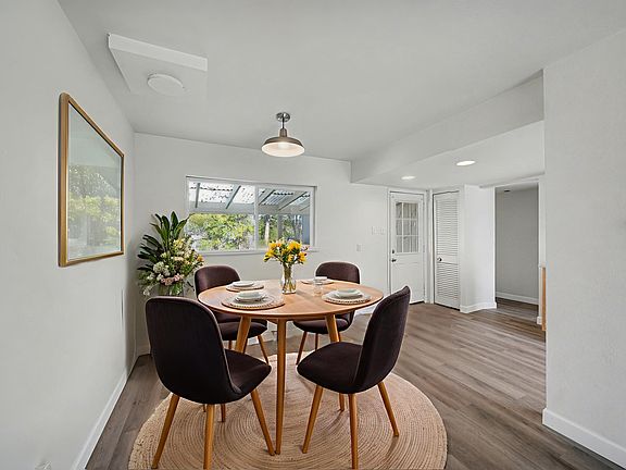 5th image of 5055 E Dartmouth Ave