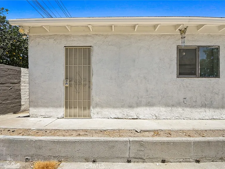 3008 N Arrowhead Ave #A — Photo 2