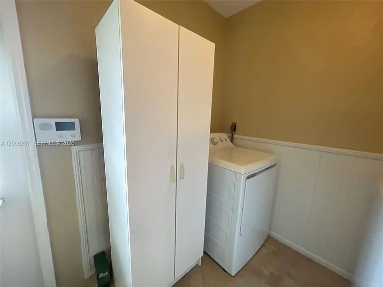 9301 SW 54th St — Photo 26