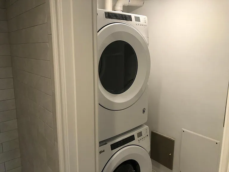 1400 Centre St #203 — Photo 6