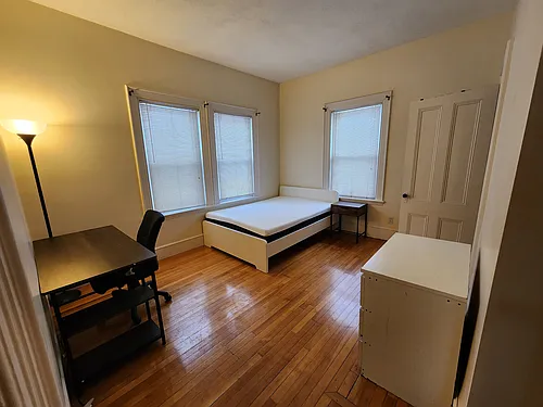 66 Brook St Photo 1