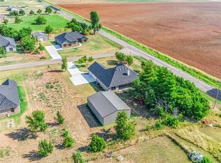 1697 Timber Trails Dr, Tuttle, OK 73089