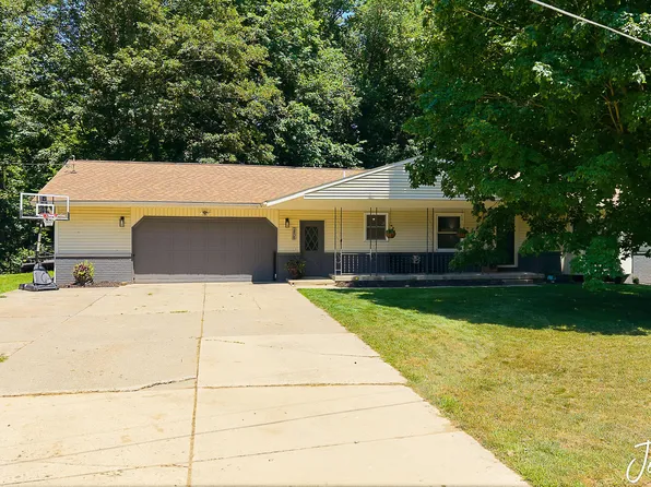 2805 New Holland St, Hudsonville, MI 49426