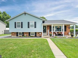 802 Broadfield Dr, Newark, DE 19713