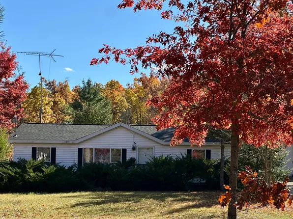 4240 Diamond Dr, Grayling, MI 49738