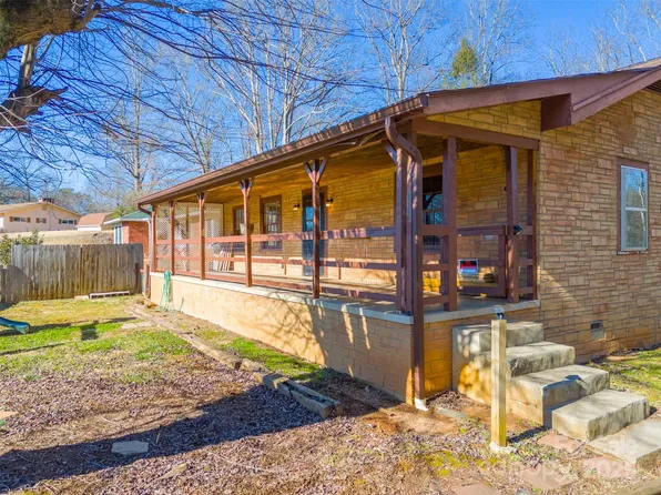 721 Arlington Ave, Bryson City, NC 28713