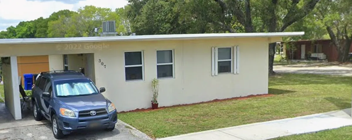 Building Photo - 307 NW 12th Ave
