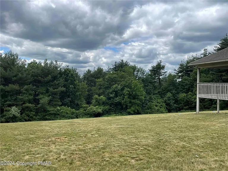 2403 Route 115 — Photo 14