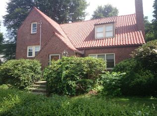 464 Pond St, Jamaica Plain, MA 02130