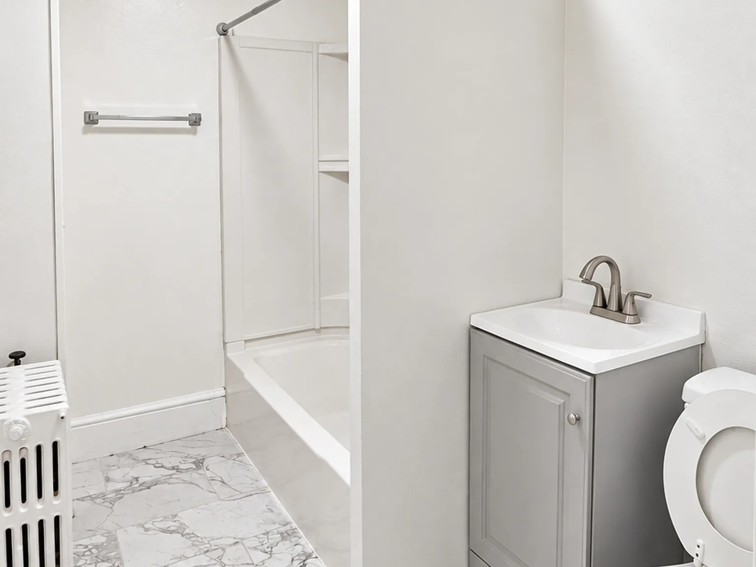 1 bed, 700 sqft, $1,350 — Photo 4