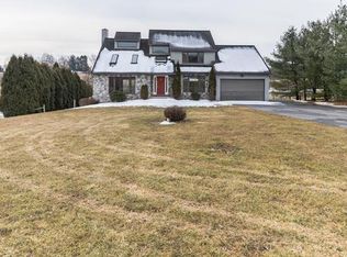 692 Red Dale Rd, Orwigsburg, PA 17961