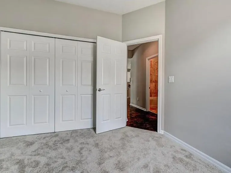 1550 Francis Ave — Photo 10