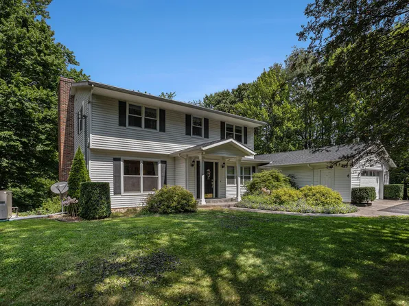 10425 Q Ave E, Scotts, MI 49088