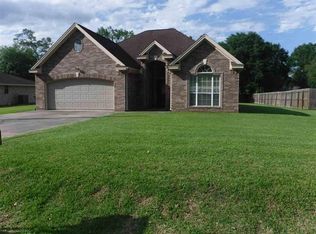 890 Barnhill Rd, Silsbee, TX 77656