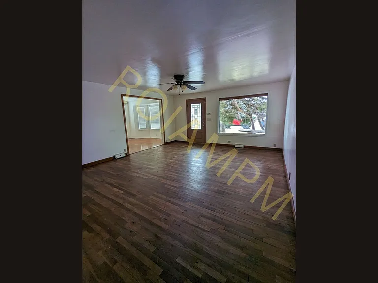 608 Pierce St — Photo 4