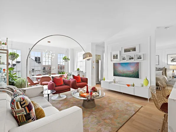 111 Shearwater Ct East image 2 of 33