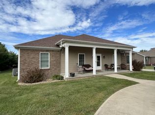 180 Club View Dr, Mount Vernon, KY 40456