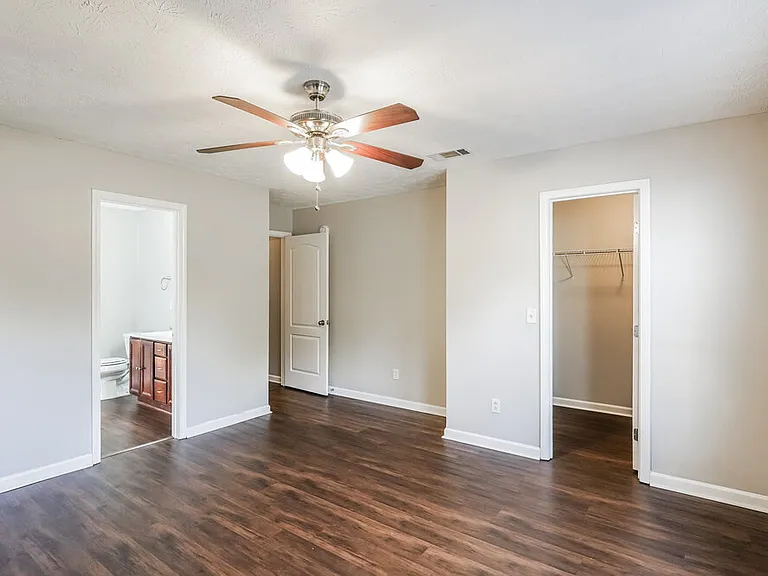 2809 Windcrest Trl — Photo 9
