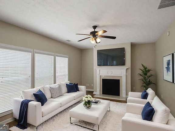 2nd image of 6799 Island Pointe Dr