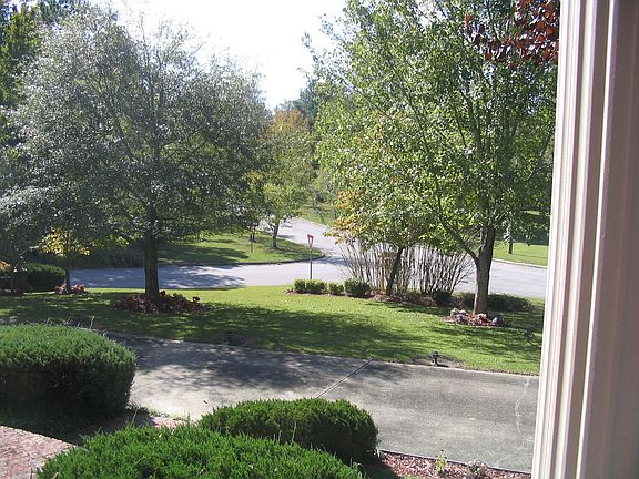 Front view/Corner lot on cul-de-sac