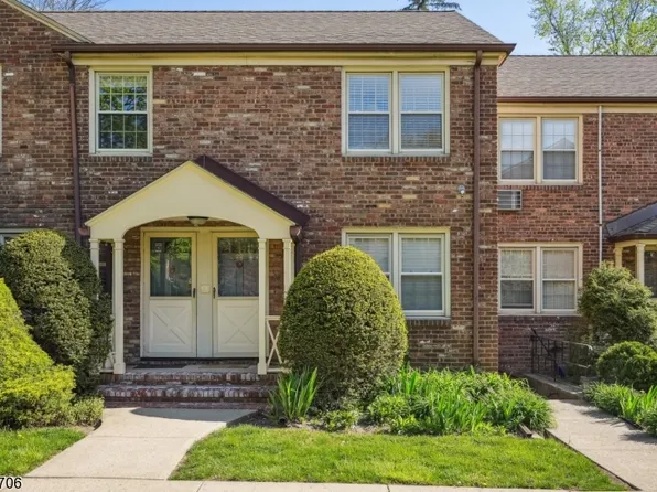 380 Main St #22, Chatham Boro, NJ 07928