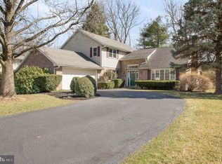739 Sherwood Dr, Carlisle, PA 17013