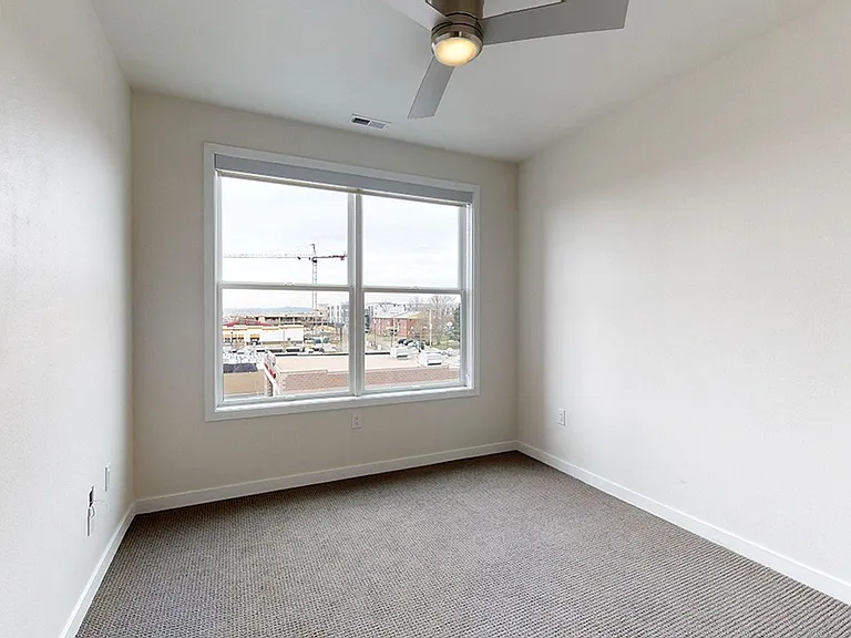 Mile High Apartments at Sloan's Lake — Photo 20